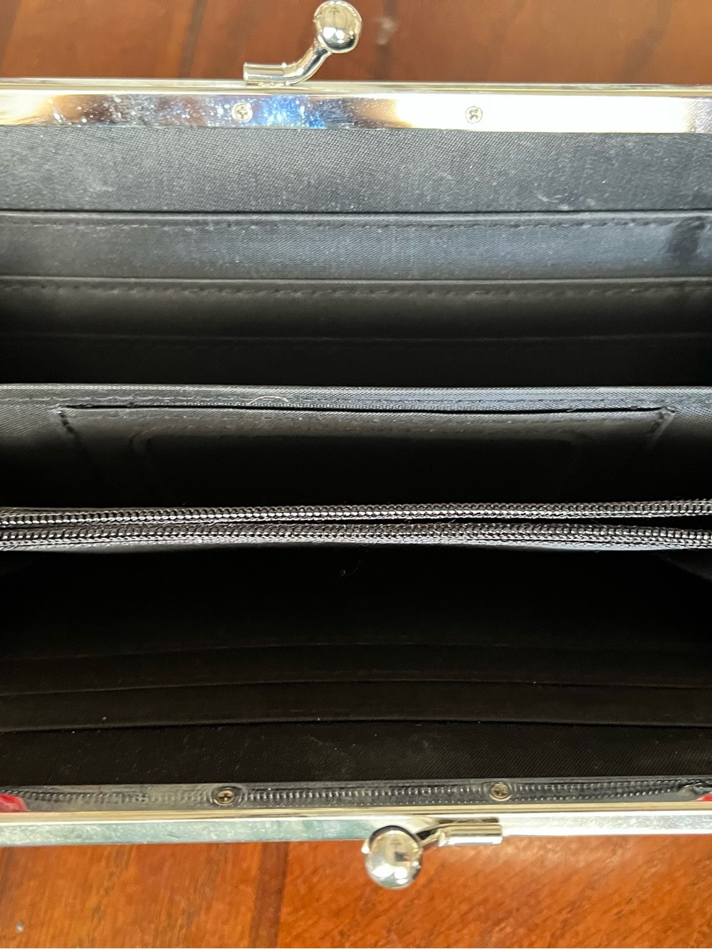 Red Croc-Embossed Hand Held Clutch Wallet - New With Tag 9x5.5 - Picture 6 of 6